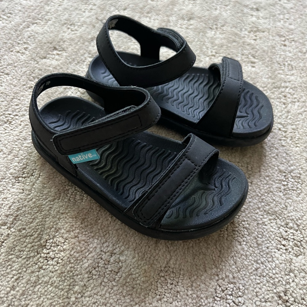 Native Charley Sandals-black - size 7c